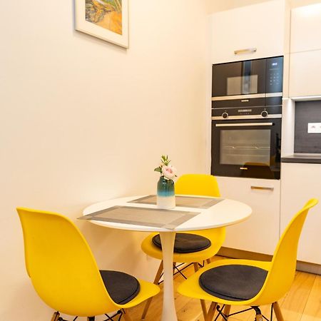Lovely Studio Apartment, Free Parking 1,55 Hight プラハ エクステリア 写真