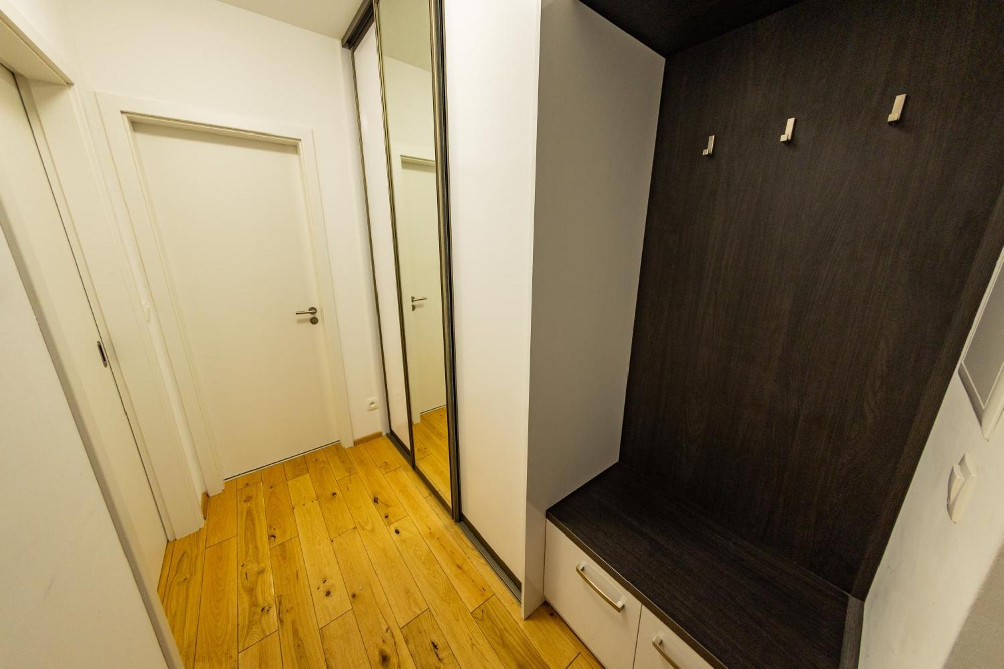 Lovely Studio Apartment, Free Parking 1,55 Hight プラハ エクステリア 写真