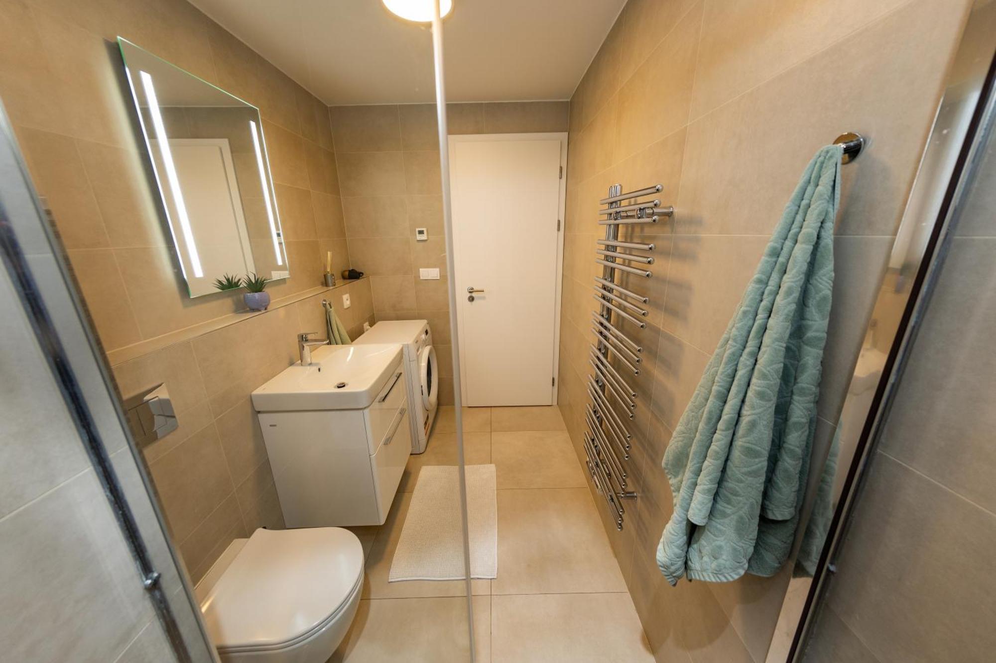 Lovely Studio Apartment, Free Parking 1,55 Hight プラハ エクステリア 写真